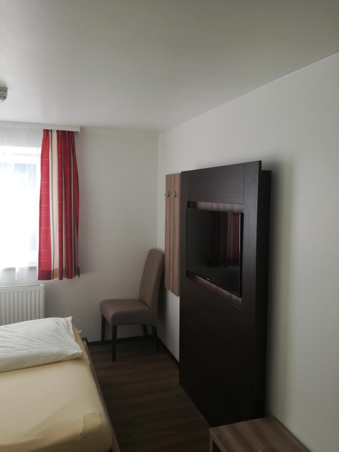 Landgasthof Zum Betenmacher Thalgau Esterno foto